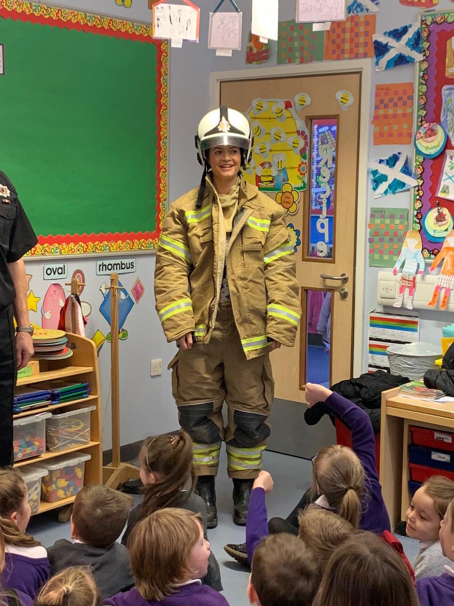 AnnanhillPS's tweet image. P1 has a visit from SC Haggerty today. He told us all about his job and what skills we need for life in the fire brigade. Miss Coles got to try on the outfit! #funinp1 #topictime @driver_sfrs