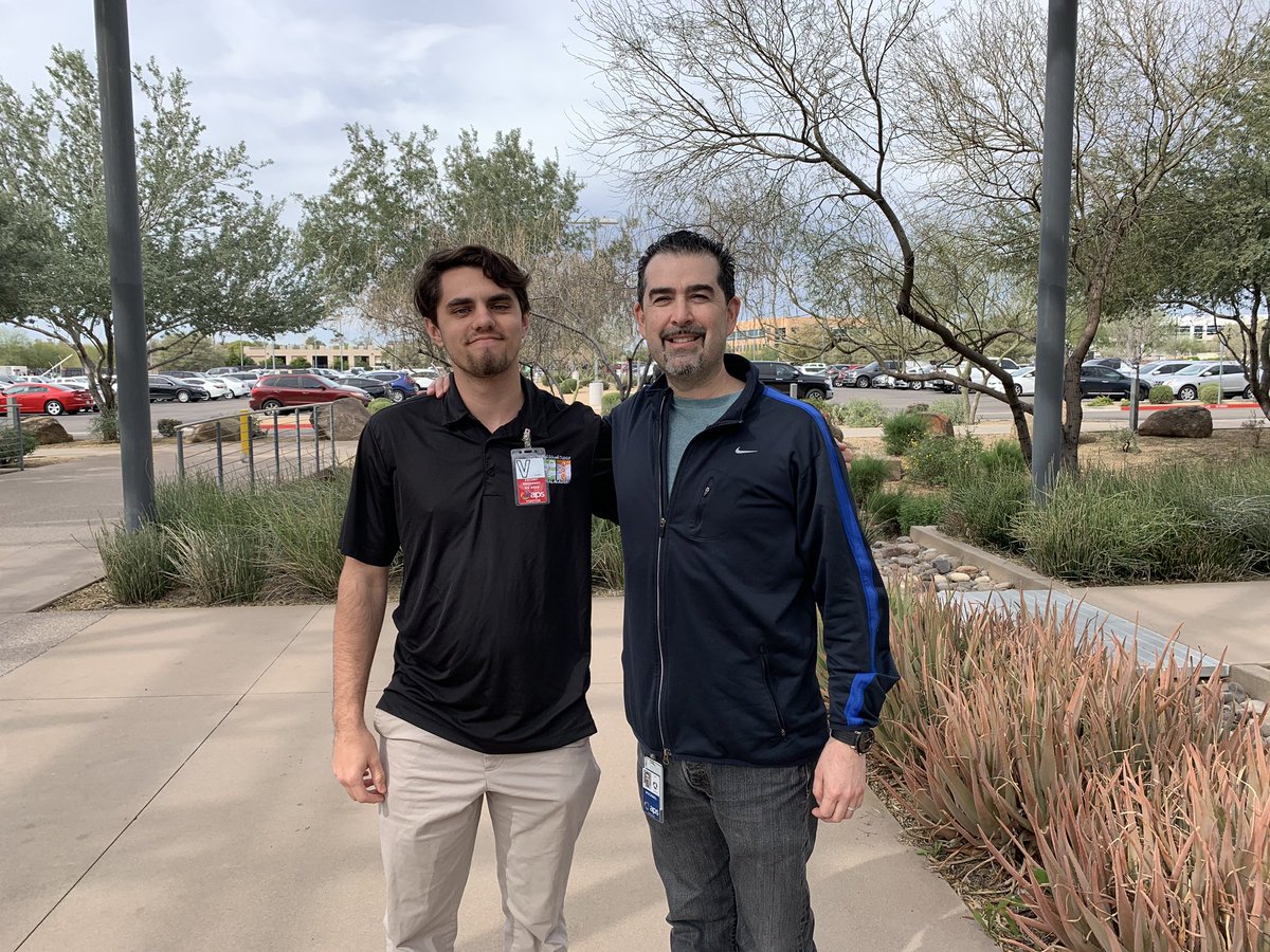AustinNotting80's tweet photo. Today, @RMettech and I got to meet Michael Valenzuela from the Networking department at APS and we learned a lot and gained a lot of useful experience #PeoriaMET #PeoriaMETTech https://t.co/0KLI0lWCyK