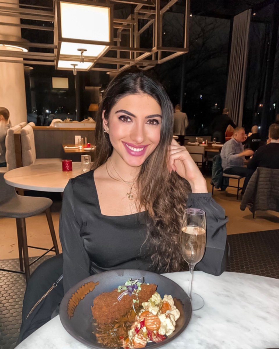 Enjoy a night out on the town tonight and try our Restaurant Week Toledo Dinner menu! 

#RenHotels #RenaissanceToledo #BrimHouseToledo #ThisIsToledo #RWT20 #CelebrateRWT