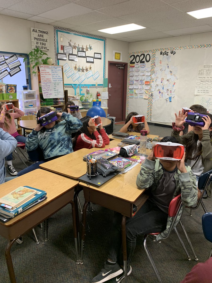 m_hern7's tweet photo. Fun VR trip to Jamestown today. #rusdlearns https://t.co/Ze6urMhNCy