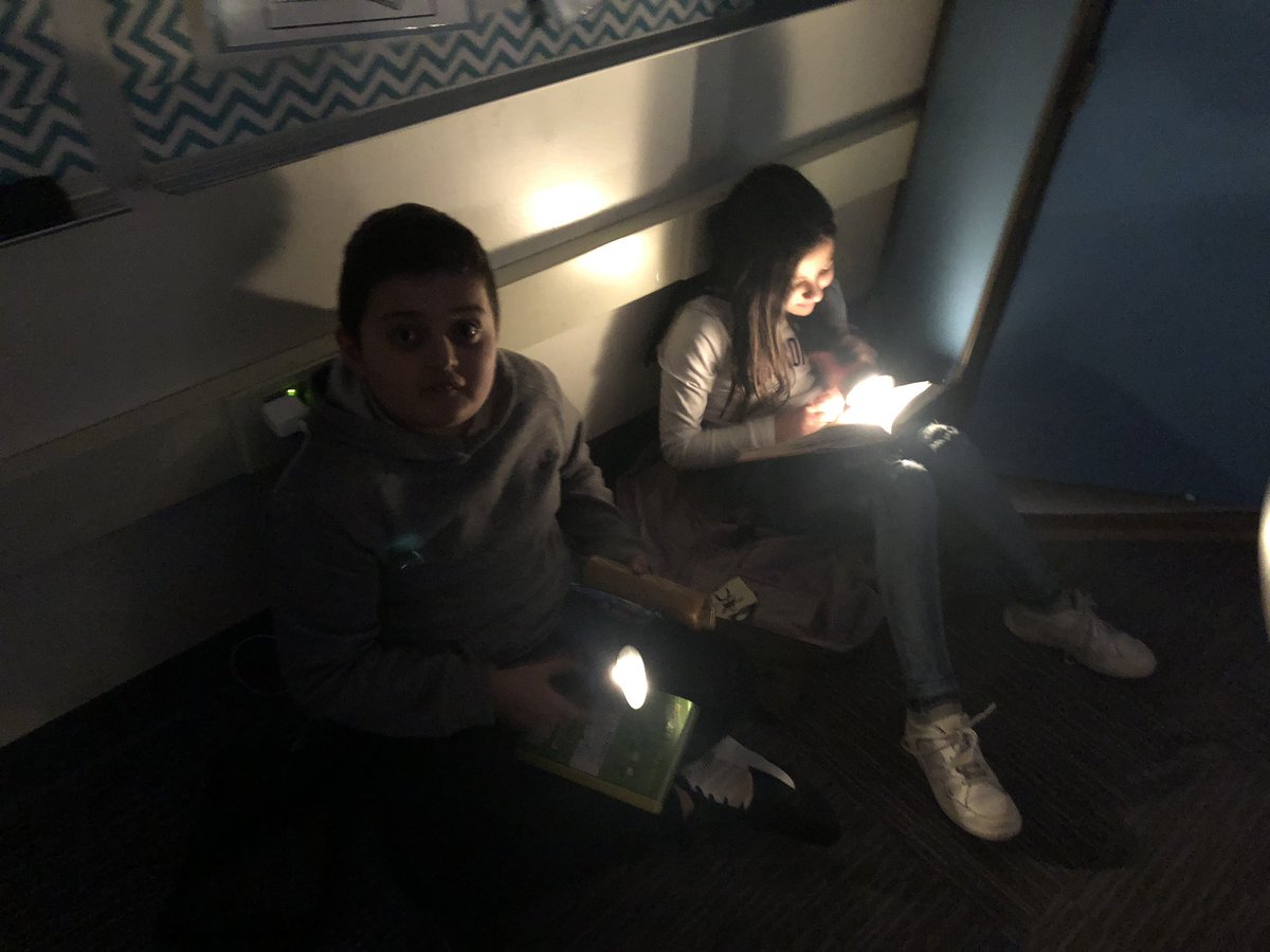 Mrs_Temrowski's tweet photo. Blackout day!!! We love reading “lights out” style 😎 https://t.co/163R6doIEr