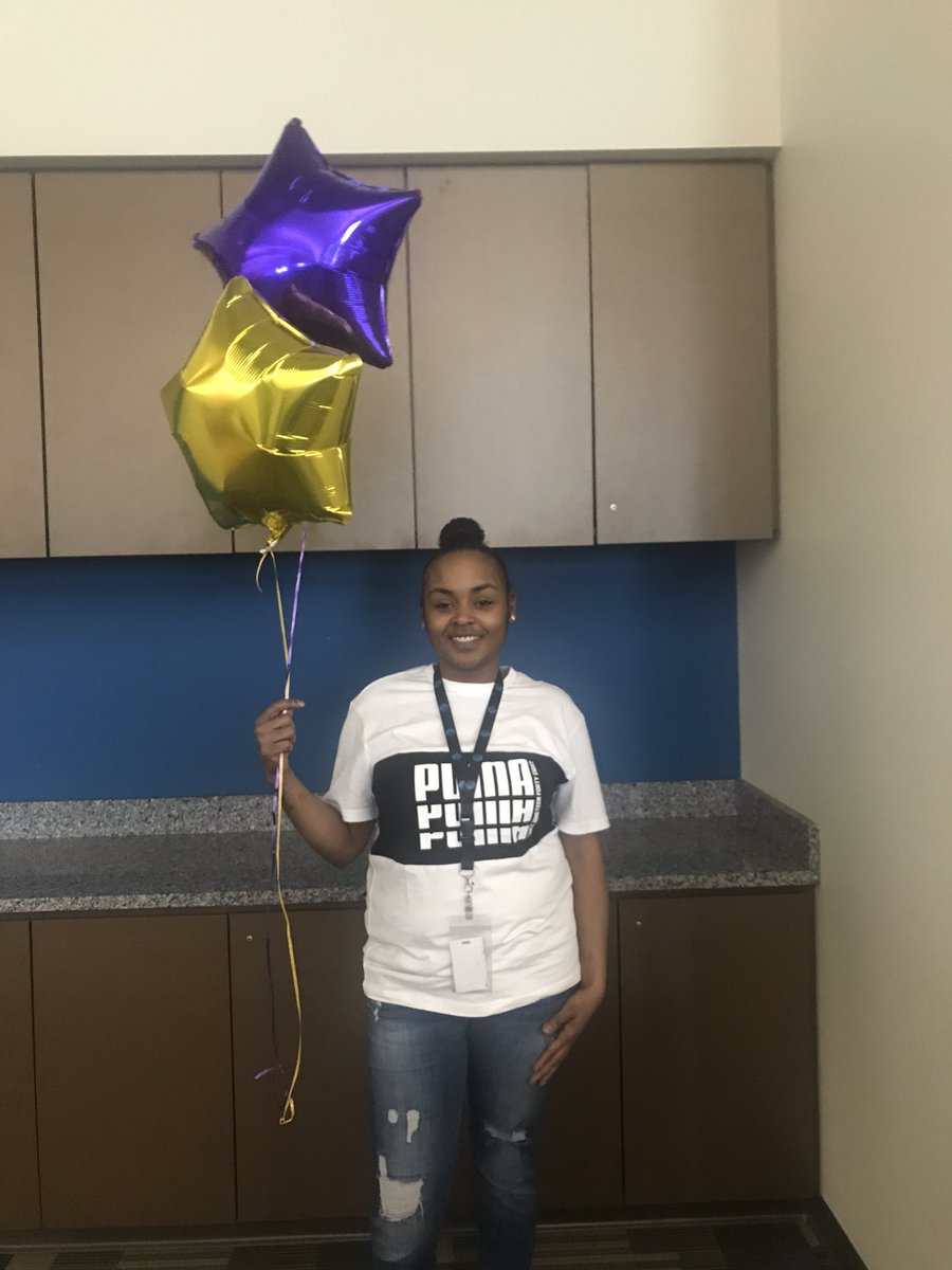 mswicked71's tweet photo. Tamesha taking the gold and insurance. #ROTM
#solomonssuperstars
#tugglenation
#thatevvlife
@evansvillemss
@solomon_darla
@seanclarke333
@kevinevv https://t.co/MBbU5MLbcZ