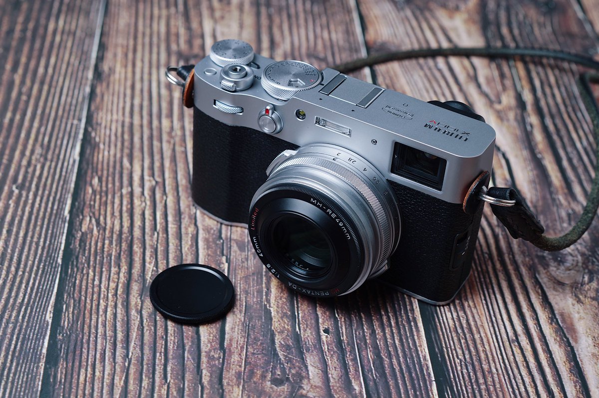 Jayphoto う ん どっちのレンズフードが良いだろうか 色違い Fujifilm X100v Pentax レンズフード