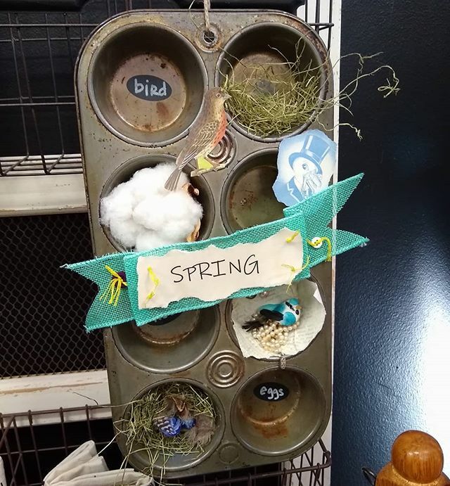TheFunkySister's tweet photo. We are loving this weather! Spring is on the way! #thefunkysister #birdsong #birds #robineggs #springrain #springflowers #springweather #smallshoplove #smallshoplife via hhttp://www.thefunkysister.com Instagram https://t.co/77NVjsxcRP https://t.co/mPLWT5RI8G