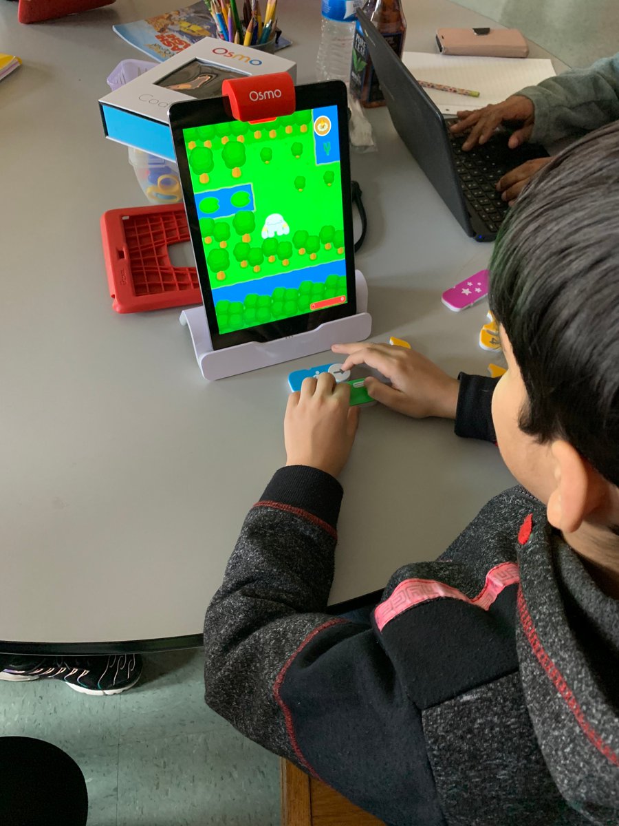 A little @PlayOsmo for Fun Friday 🧡 @DukeCitySD 

#CodingAwbie #LogicSkills #ProblemSolving #Coding