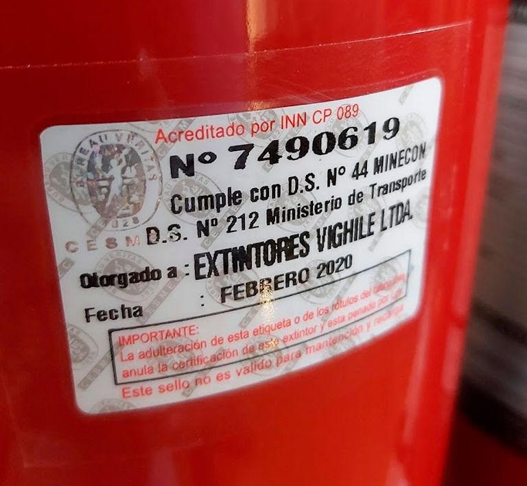 vighile's tweet photo. Todos nuestros #extintores cuentan con la certificación del #CESMEC, acreditado por Instituto Nacional de Normas. https://t.co/lsCcNRcPIt #apagalocontorden #torden #extintorescertificados https://t.co/And3YEsuL3