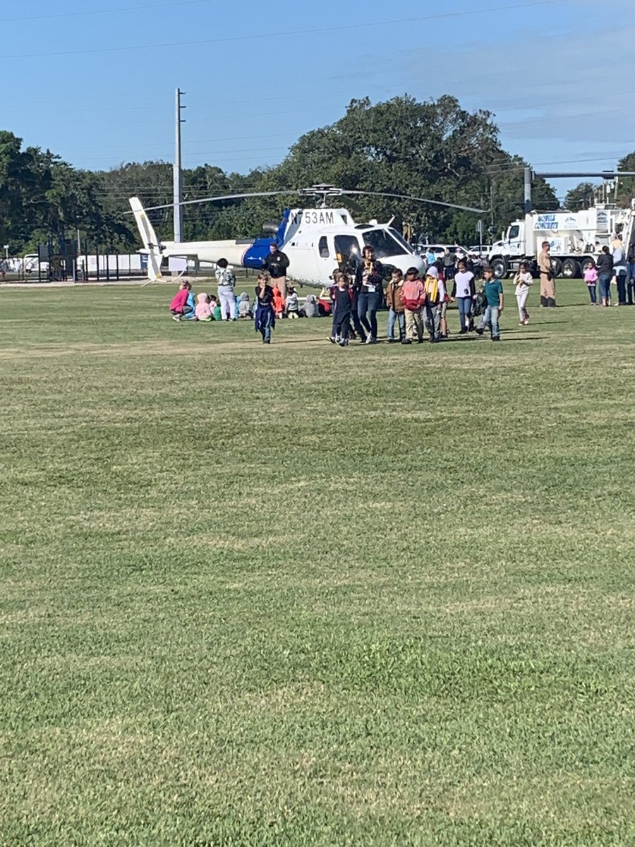 MissEmilySW's tweet image. It’s elementary career day! Who else can say they had a helicopter land at their school?? @KLSTornados