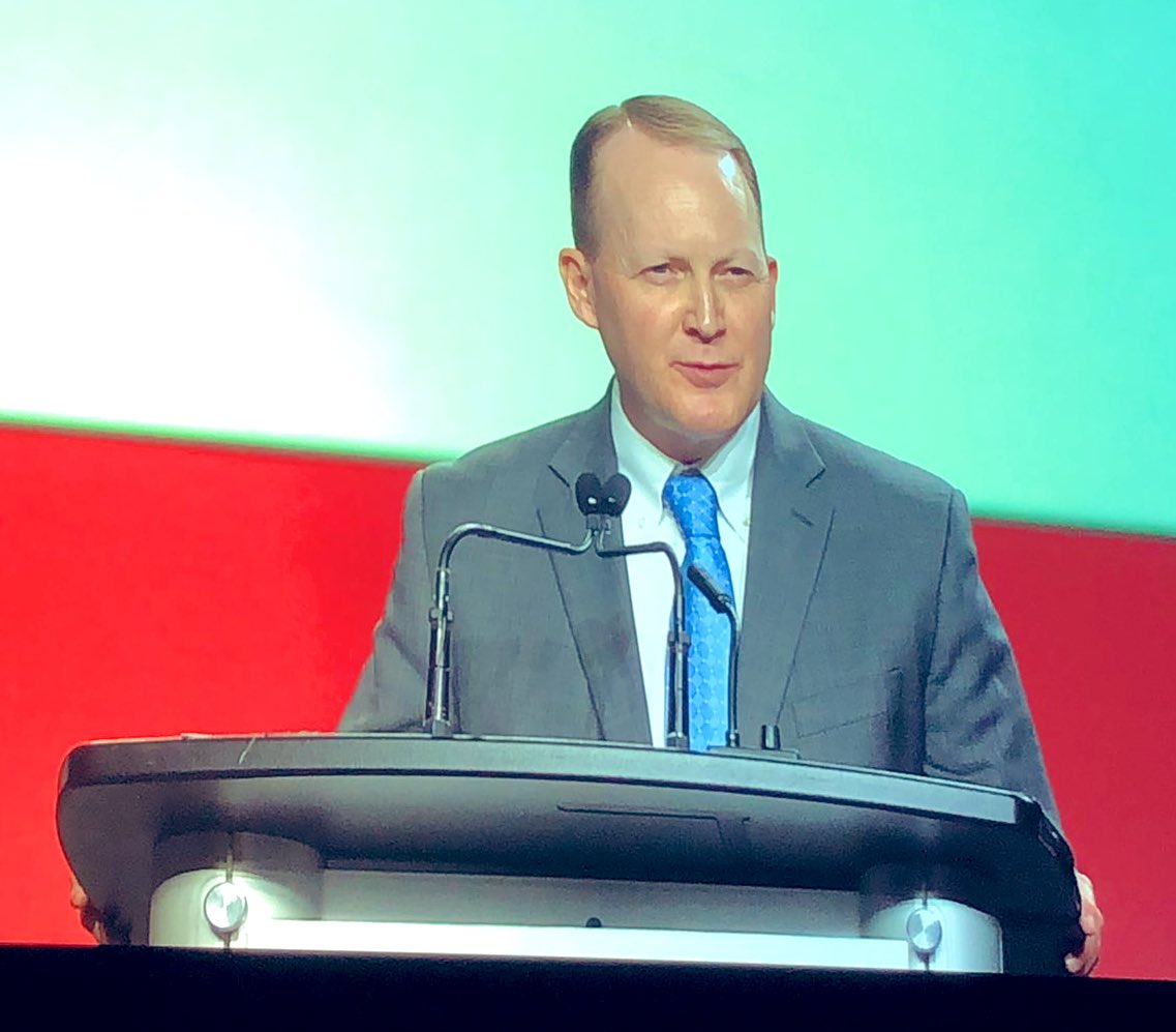 CortevaUS's tweet photo. At the @ComClassic general session, @JuddOConnor5 reminds farmers that Corteva is proud to partner with them through the highs and lows. #KeepGrowing https://t.co/Pyh2GDpWO0