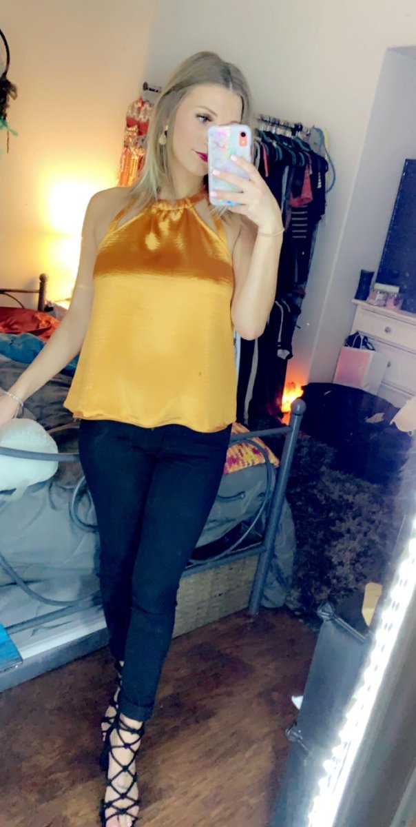 carleydancer11's tweet image. #ExpressYourRules #4ExpressPoints