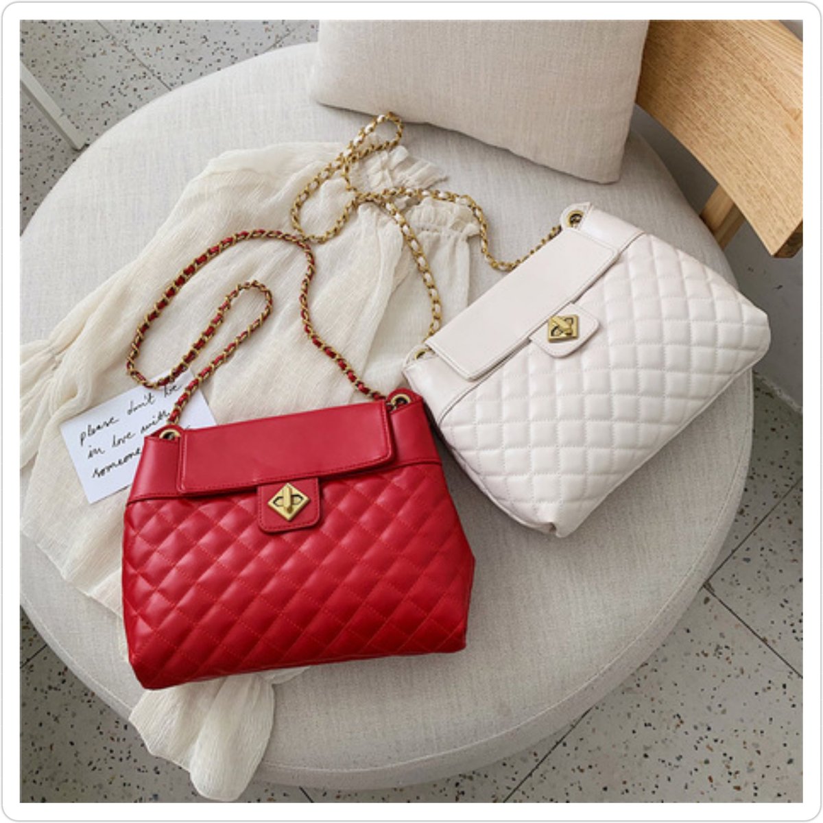 LGFASHIONEMPIRE's tweet photo. Medium leather chain for immediate delivery and pickup

Wholesale price N3950
 Retail price N5000

Red,White Available

To order save or screenshot the item you need Dm/wassap us on 07036240145

#coronavirusnigeria
#COVID2019 #gobelax #Nigeria #CoronaVirusUpdates #Lagos #kano https://t.co/ul6H0ieiKk