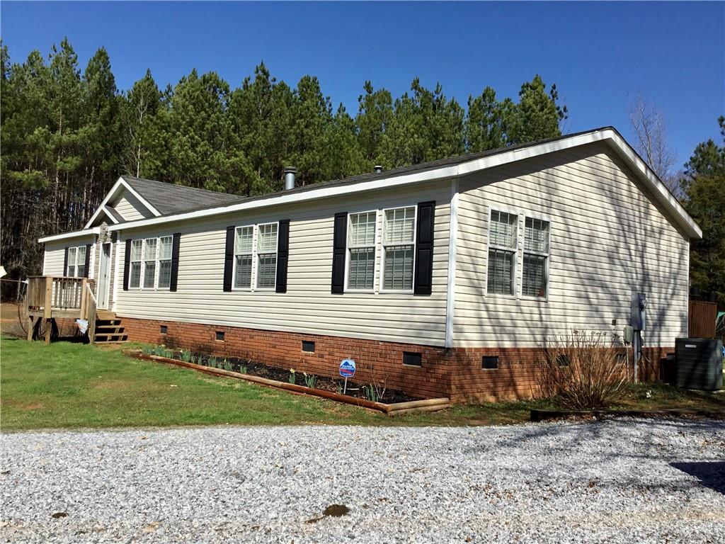 silverstarrellc's tweet photo. David Phillips would love to show you the #listing at 650 Sheep Leg Road #Iva #SC  #realestate https://t.co/zWtlVttJDm https://t.co/Bv6Yo6oPBO