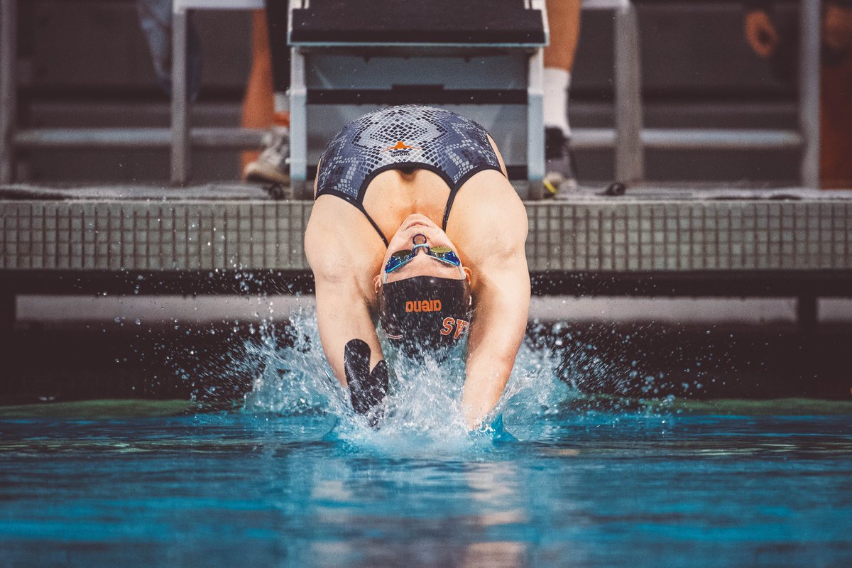 TexasWSD's tweet photo. 🚨Senior Claire Adams has set a new PR, a #Big12SD Championship Meet Record, and an A-Cut mark of 50.68 in the 100 back in the prelims!! https://t.co/NsLbmerJm7