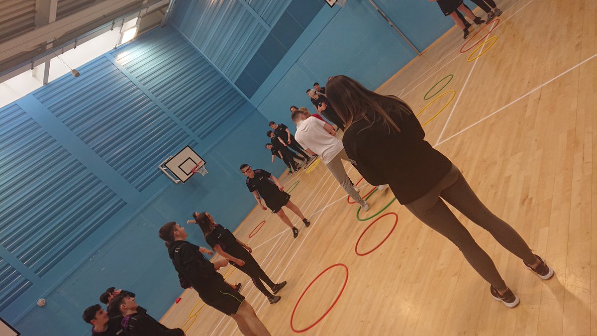 SportsCogc's tweet photo. Great to have our new partners @ActiveSchoolsSL in today taking our NQ students through their infant and multisports resource packs 📚📚. These are the final preparations for the students as they get ready to take up their placements across @SouthLanCouncil schools!!  👌🏉🏀⚽ https://t.co/Yy3IsSTNZu