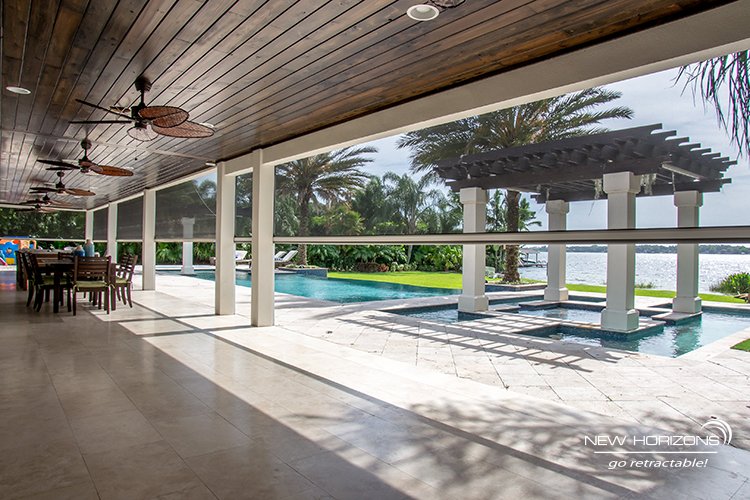 GoRetractable's tweet image. The New Horizons - Go Retractable team are experts in custom outdoor retractable screens and have been since 2003. Contact us to learn more. 407-562-7800. #MotorizedScreens #RetractableScreens