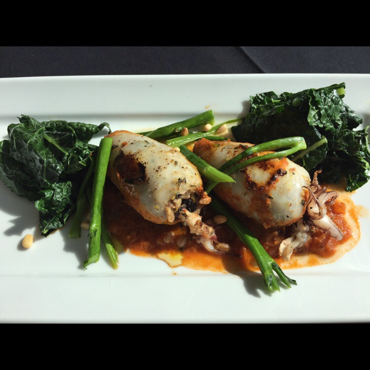 HarvestIFNH's tweet photo. DYK (Did You Know)...

How FARR-o will #Harvest go to bring you INK-credibly #tasty &amp; FILLING entrees?

To the bottom of the sea!

Try today’s #special!
#Farro Stuffed #Squid with #Tomato #Sauce &amp; #Kale!

@RutgersIFNH @ru_hdt @RutgersDining @RutgersSEBS @rutgersalumni @RutgersNB https://t.co/ilchlR88KC