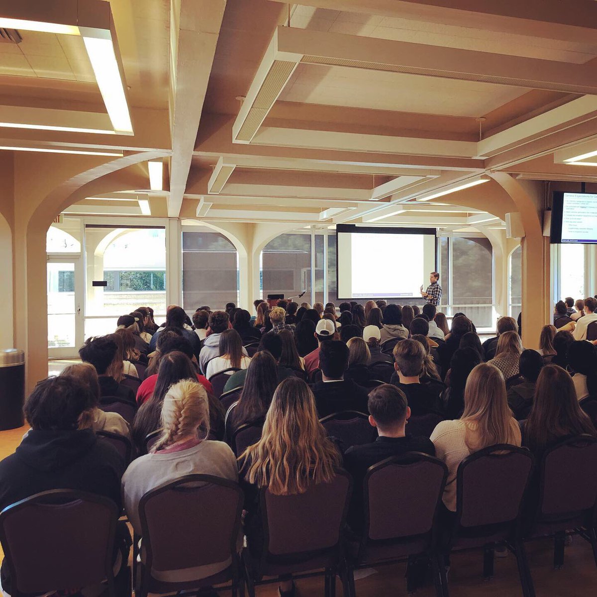 LSU_Chemistry's tweet photo. Prof. Chambers giving a mock Chem 1201 lecture and demonstrating exploding bubbles and quantum fireballs for #DestinationLSU attendees. Preparing our future tigers! #lsuchemistry #chemdemo https://t.co/crMFxK7lni