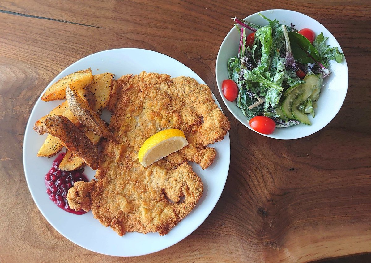 chefhenrie's tweet photo. Our delicious Schnitzel is available GLUTEN-FREE! 🎉

Order today at 339 High Street, MacTier #chefhenrie #glutenfree #schnitzel #muskokaeats #glutenfreeschnitzel #tasty #yummy #deliciousfood #foodie #foodphotography #mactier #restaurant #muskoka #parrysound #georgianbay https://t.co/gtYWM4dVVa