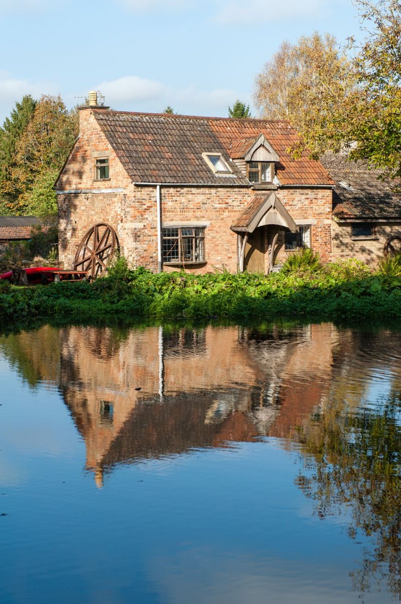 everhotcookers's tweet photo. Coaley Mill was the place where the first Everhot was made 40 years ago… and still our headquarters today!
#Everhot #heatstoragerangecooker #rangecooker #kitchen #kitchendesign #luxury #design #cookers #kitchenideas #40yearsofEverhot #factory #Everhotfactory #CoaleyMill https://t.co/y0Bb5JLFZp