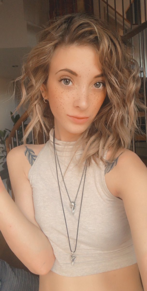 Jade Vow on Twitter: "You match with me on Tinder. What’s the first thing you say / what’s your