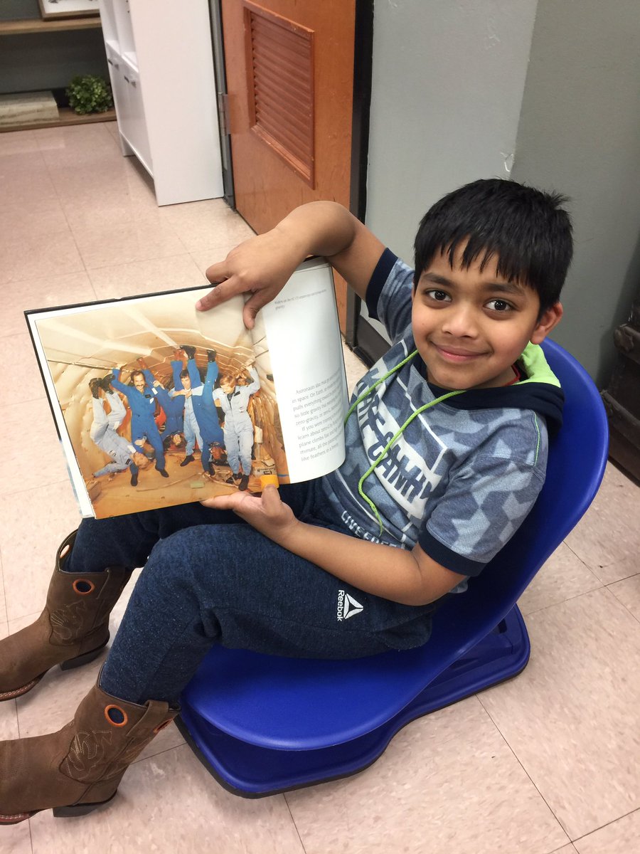 First grade students have been exploring careers this week in Guidance!! We’ve discussed what responsibilities and skills are needed for different careers! 👩‍🏫🕵️‍♂️👨‍🌾👩‍🚒👨‍✈️👩‍🚀👮‍♂️👩‍⚕️👨‍⚕️