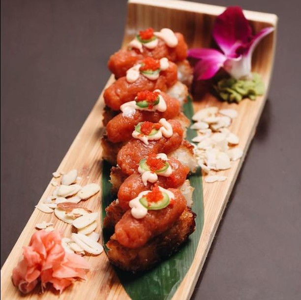 Res_InnSurfside's tweet photo. Asian-Latin fusion bites with a #Surfside twist. Stop by nearby 26 Sushi &amp; Tapas for kosher delicacies like this Crispy Lady roll. Your taste buds will thank you (@VisitSurfside! https://t.co/WadaYGlCyV