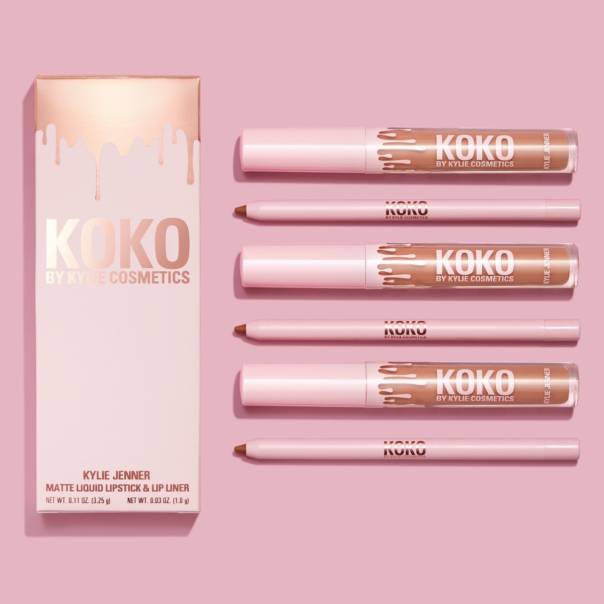 kyliecosmetics's tweet photo. NEW β¨ Handbag Ho Lip Kit + a restock of True Mama Kylighter! Buy the bundle and get a FREE Khlo$ Lipstick when you spend $40+ π Hurry, this promo is this weekend only while supplies last. #KokoKollection https://t.co/rkT2b8JJL5 https://t.co/UW0W53KNhQ