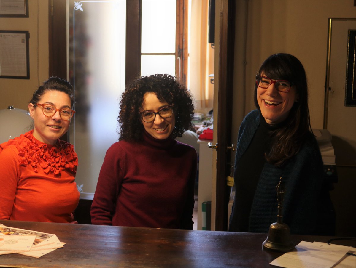 Alessia, Sara, Silvia e Carolina, i volti sorridenti di #Fattoriadelcolle.
cinellicolombini.it/vivi-e-rivivi-…