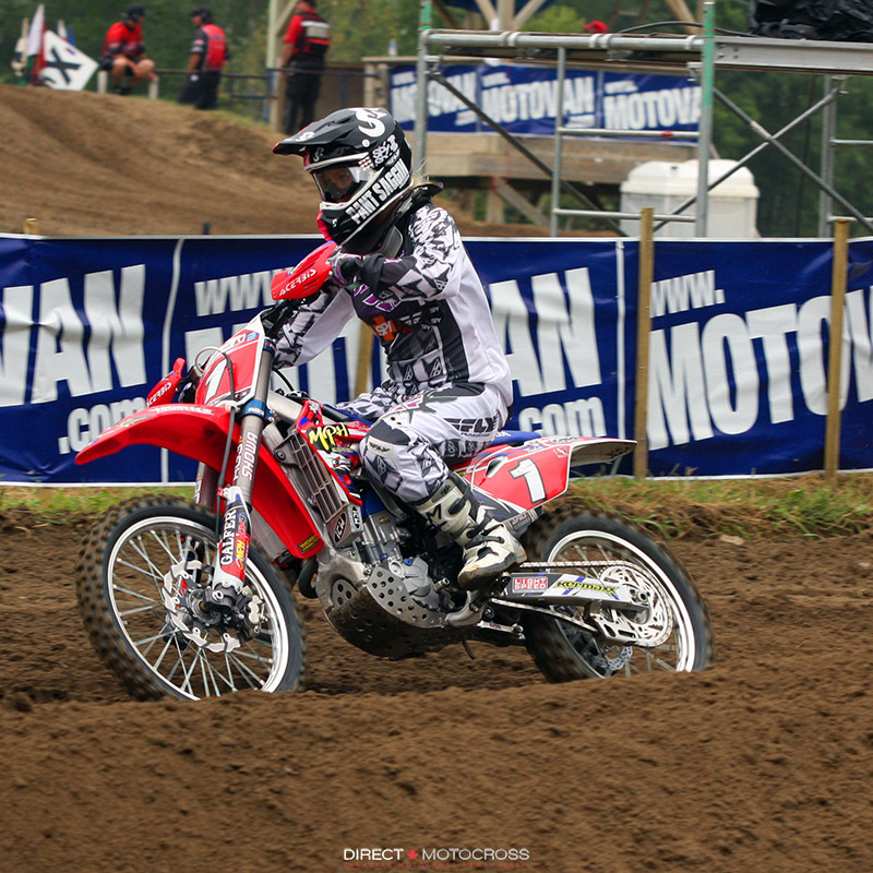 directmx's tweet photo. If you’re wondering why the Atlanta #Supercross #makeuptomud rider looks familiar this week, it’s because she’s 2010-2011 Canadian #WMX champion @taylormillermx from #Alabama. 📸🌊 https://t.co/hYSVa5ocs8