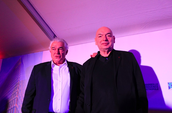 MadeMarseille's tweet photo. 🕯️C'est un monument de l'économie marseillaise qui s'est éteint ce matin...
Marc Pietri, président du Groupe @Constructa_SA est décédé des suites d'une crise cardiaque à l'âge de 73 ans. 
On lui doit entre autre @Marseillaisetlm et @DocksVillage ⤵️ 
https://t.co/sSpaaA48nQ https://t.co/Ak9QYBxeGE