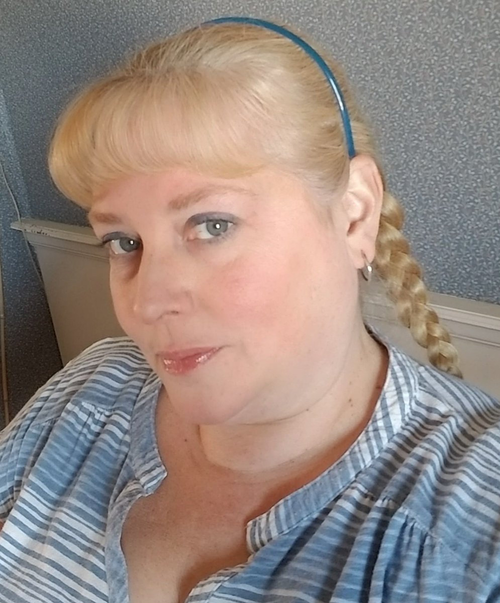 sherylselena's tweet photo. #RareDiseaseWeek #ShowUsYourStripes #RSD #CRPS #BurningForACure #PainStealsLives @RSDSA @BNightsCRPS https://t.co/X54pNfEJ84