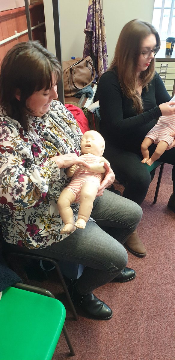 Kimbleelo's tweet photo. @pagey1234 and I had a great day teaching parents at @SevernPrimary in Cardiff 😊 That's 20 newly trained parents who know what to do if their child collapses, stops breathing, or starts choking. Would YOU know what to do? @SJCCityOCardiff @StJohnCymru https://t.co/mYrhUn6pOu