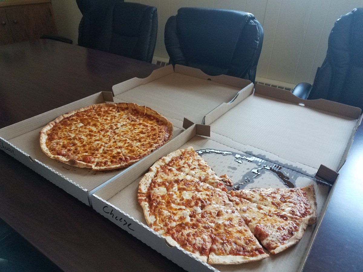 WGSndsu's tweet photo. Pizza Friday has arrived! Come in for a slice and give Ms. Loki some birthday pets! https://t.co/XTzBSFpb7R