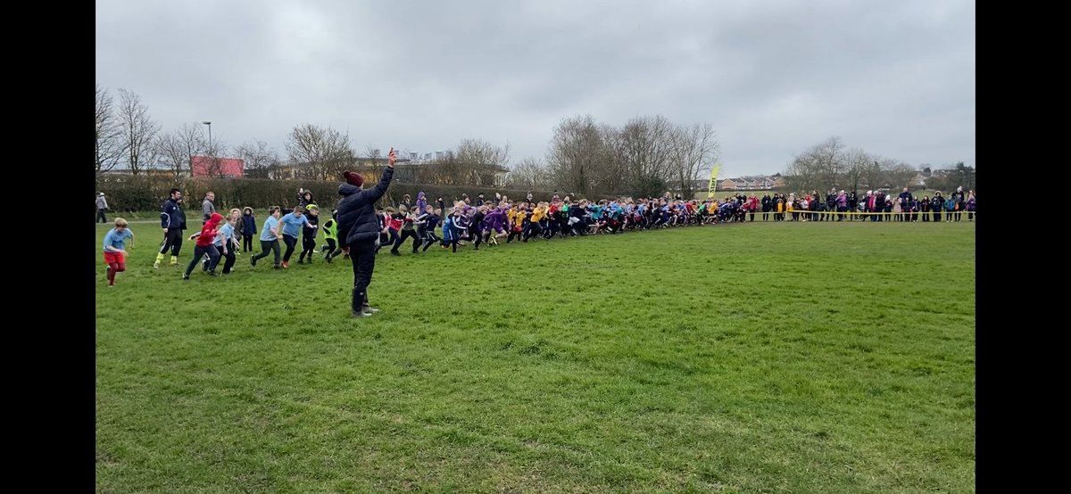 bbESAleadership's tweet photo. Massive shout out to all the leadership academy pupils for a brilliant day of Primary Cross Country! 30 leaders from BB, 29 Primary schools &amp; 650 pupils running! #proudteachers @BBPEDepartment https://t.co/8CmPg0VSPi