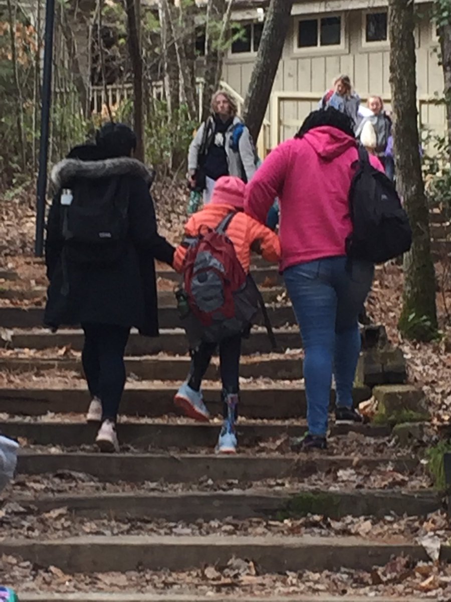 akytle's tweet photo. #ilovemyschool #mvmiddle #mv2mtos https://t.co/9qagK8z1Sb