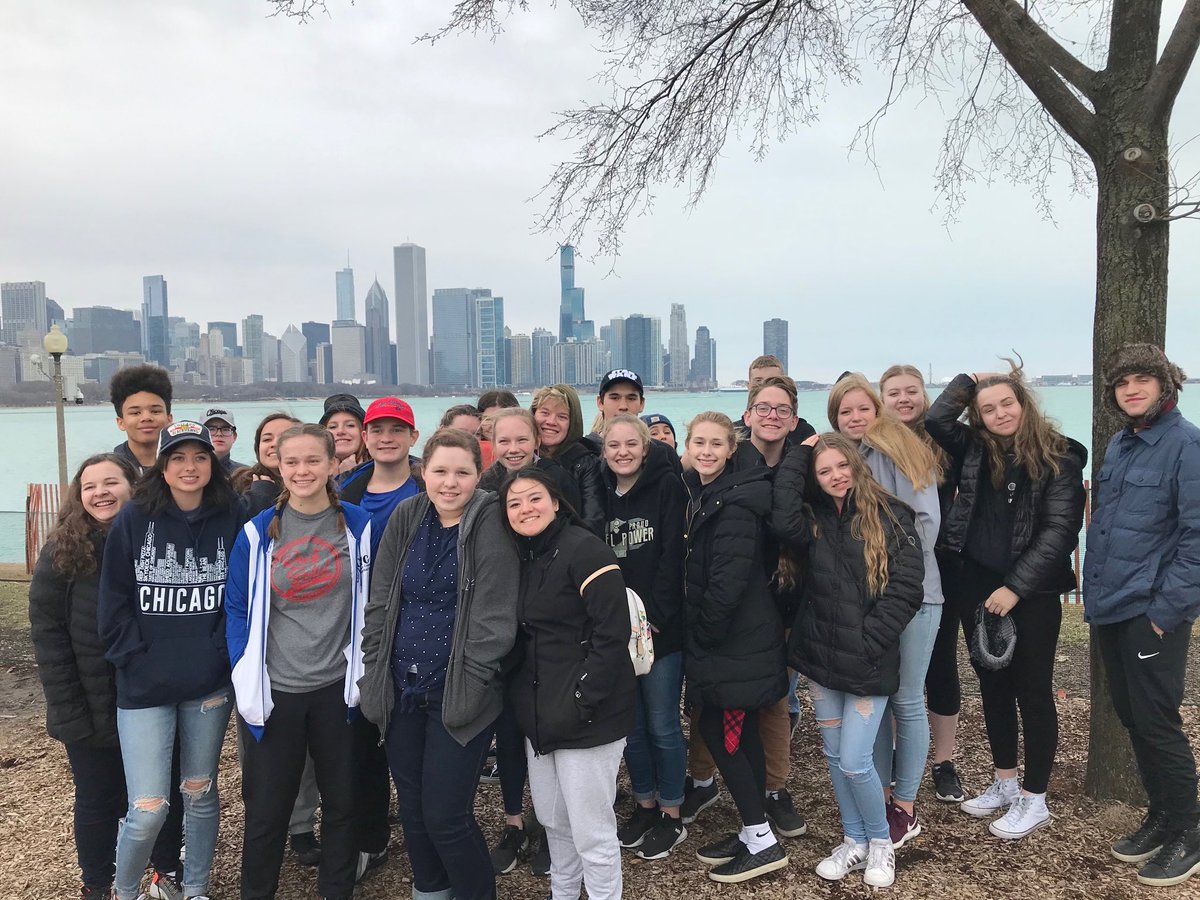 GangsterTour's tweet photo. Beautiful day for a Gangster Tour! #gangsterlife #chicago https://t.co/EtlwhXZrMW