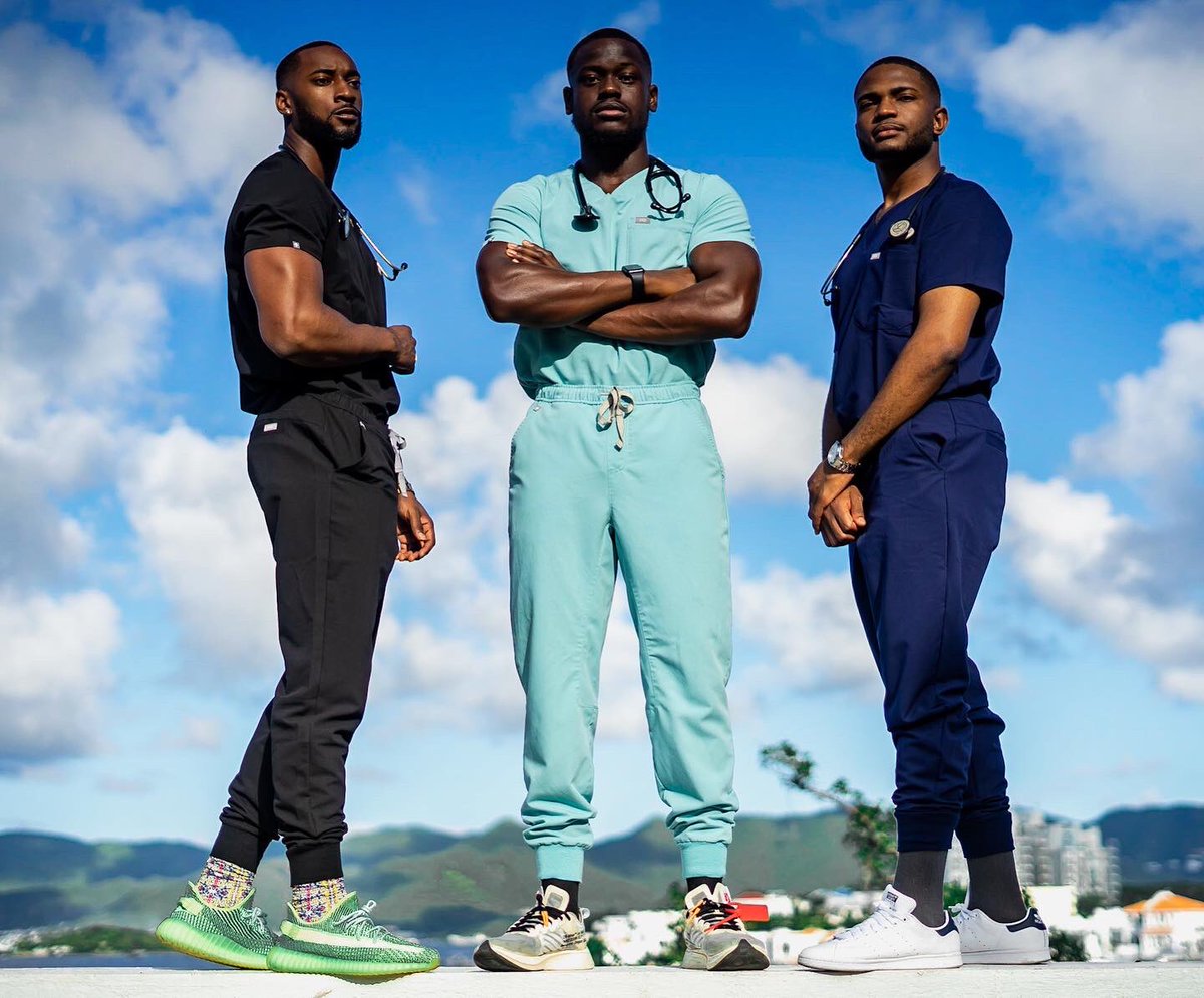 saneblanchard's tweet photo. Growing up I always wanted to be a superhero. In my scrubs I feel like I am one 👨🏾‍⚕️ 💪🏾🦸🏾‍♂️ https://t.co/dzytCQDPzh