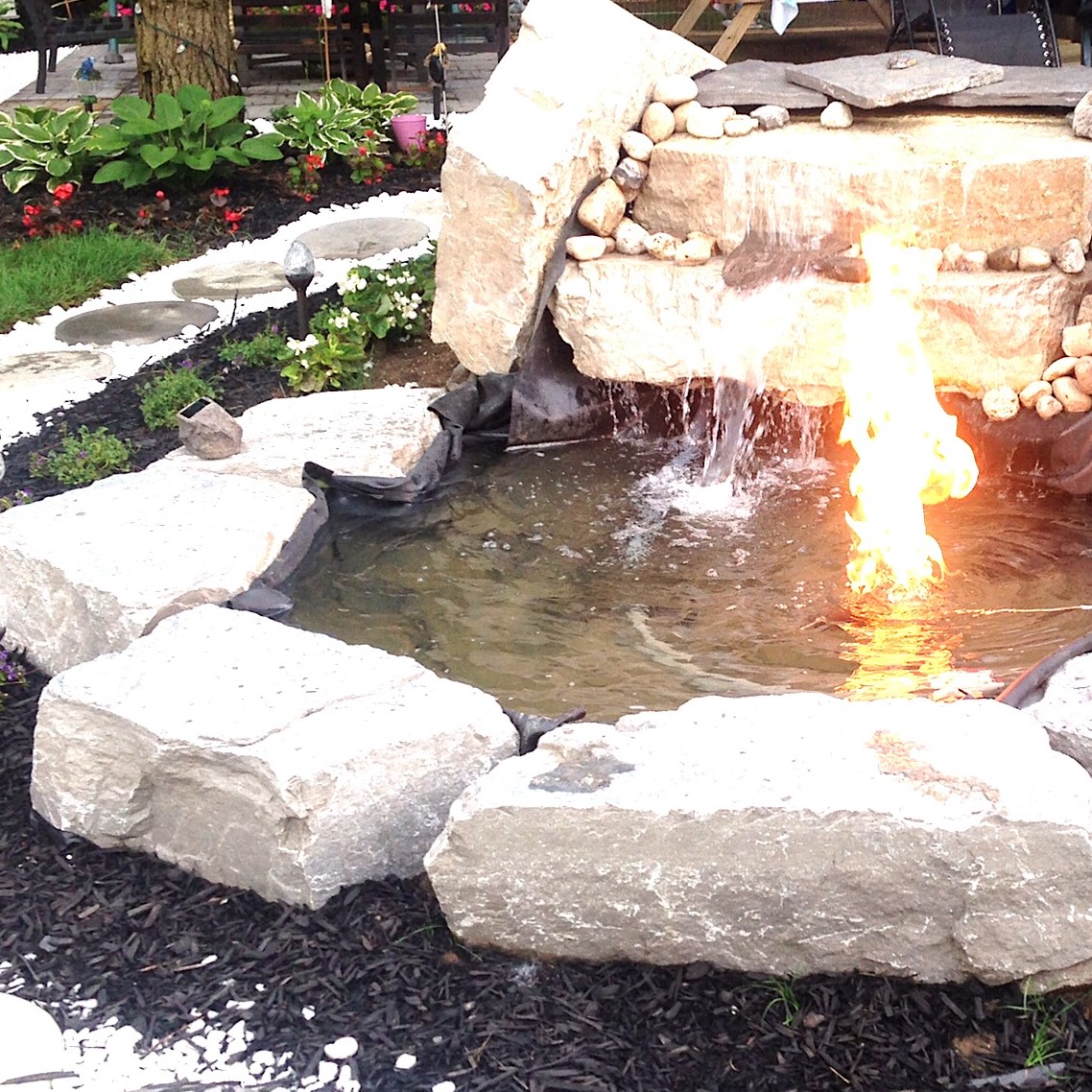 backyardexpo's tweet photo. Love the innovative #backyard fountain w/beautiful stones AND fire🔥!  See the universityprolandscapers at the expo. 

Visit https://t.co/GDs7VYzzwJ for who will be there &amp; get tickets- you get a discount if you buy online! 

#luxurylifestyle #luxurylife #luxuryhome #designhome https://t.co/C6J1ZmH8gi