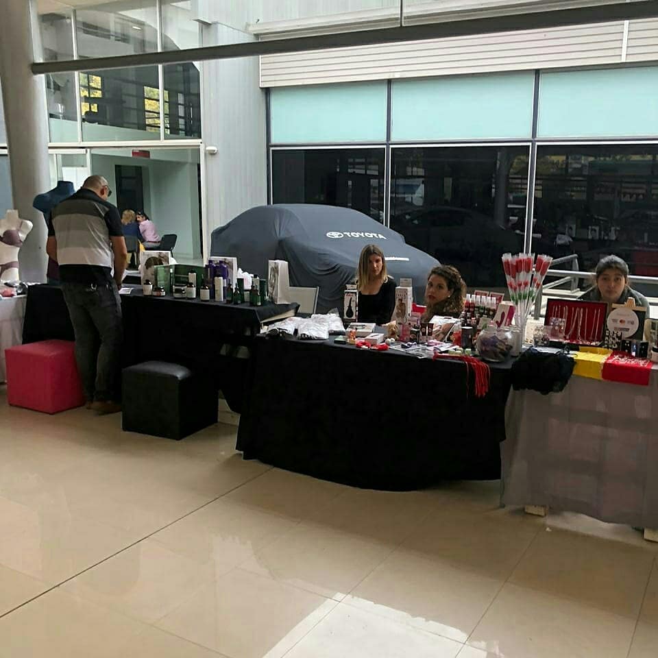 sitiodelsuceso's tweet photo. Atención #SitioDelSucesoLovers. Hasta las 20 horas de hoy funcionará una feria de emprendedores al interior de Lionel Kovacs, sucursal ubicada en avenida Libertad con 8 Norte en Viña del Mar. https://t.co/cFnJEG7vEU