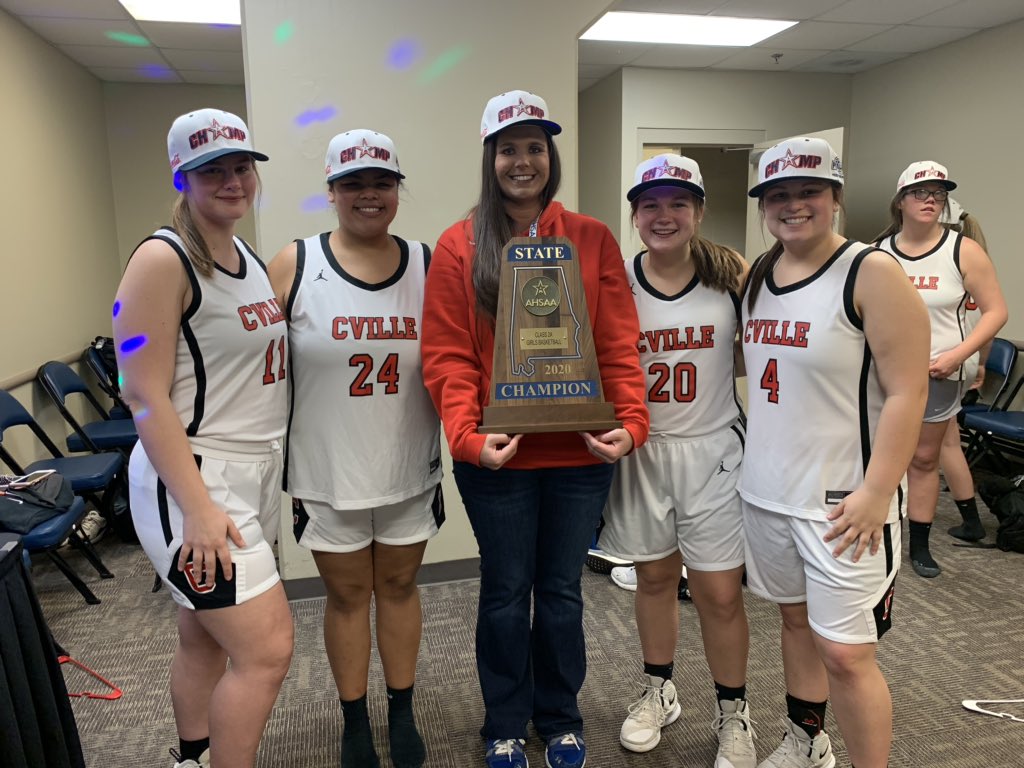 caroline___88's tweet image. WE ARE STATE CHAMPIONS!!! #lasttofirst #twotwelve ❤️🤩🏀