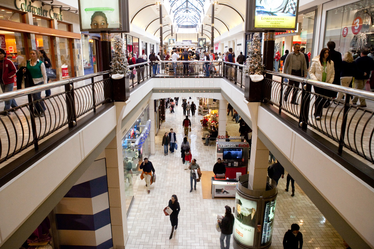 nypost's tweet photo. Shopping malls will empty out if coronavirus worsens in US: survey https://t.co/daH4whs1e4 https://t.co/ieh8ezvP9c