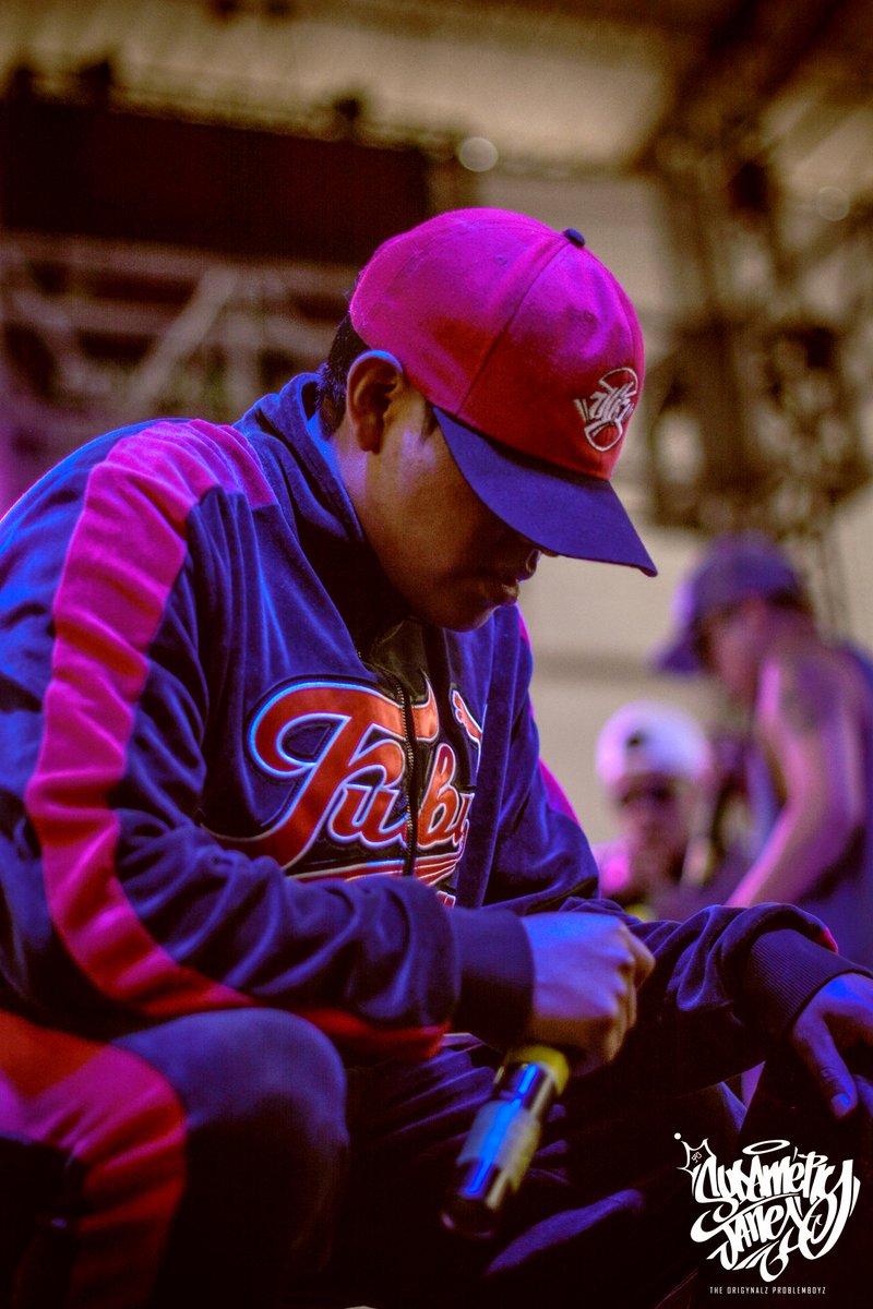 don_jkr's tweet photo. HIP HOP ECUADOR!
🙌🇪🇨🔥
#JKR #JKRMC #JKRONE #SUDAMERYJANES #RAPREGGAE593 #PROBLEMBOYZ #GOLDENBOYZ #MUSICFOREVA #SOLOHIPHOPUNDERGROUND #QUITO #ECUADOR #RAP #HIPHOP #MUSICA #ARTE #CULTURA #EVENTOS #CLASSIC #90S #STYLE #STREET #WEAR #STREETWEAR #RETRO #VINTAGE #FUBU https://t.co/zkXqATowF8