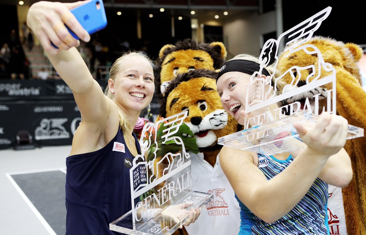 WTALinz's tweet photo. What’s with all the retirements 😢
We will miss you, #JoLarsson 🇸🇪 - your fighting spirit, your sportswomanship & your smile!
With your doubs hattrick from 2016 to 2018 (🏆🏆w/ the legendary #teamjoki & 🏆w/ 🐬) you became part of our #wtalinz family! 🥰 https://t.co/2iaTEMCRbE