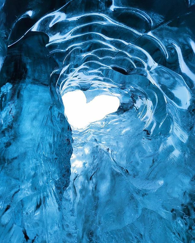 Exploring ice caves in the heart of Iceland 💙

Join me next year. Link in bio <a href="/jarrodcastaing/">Jarrod Castaing</a> 
#IceCaves #PhotoWorkshop #Iceland