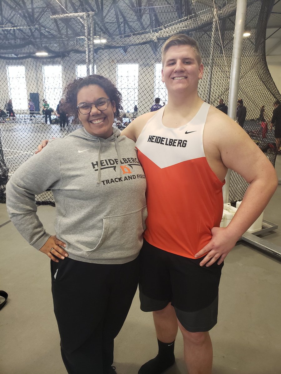 Freshman Garret Dudley PRs by a whole meter to throw 15.75m in WT, earning 5th! Best freshman in the OAC! And Senior Lexi Page-Boyd after her unexpected 8th place finish in the WT! SHOWING UP, LET'S GO!

#BergPride #ForeverRoyal