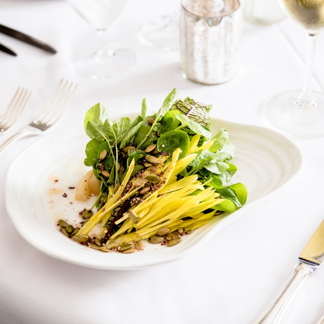 Light bites, but heavy on flavor. Indulge in the best of both worlds at Circa 1886!