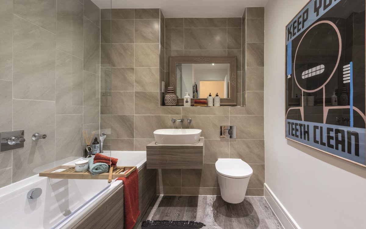 AvantHomes's tweet photo. Some classic dos and don’ts:

1. DO pick a home in an enviable location
2. DO choose #MoreHomeToBeginWith
3. DON’T settle for anything less! 

The Lorton at Prince’s Point in Pontefract has you covered, plus it’s available with Help To Buy. https://t.co/rTaGFv3mHq https://t.co/nQRVHAuf1a