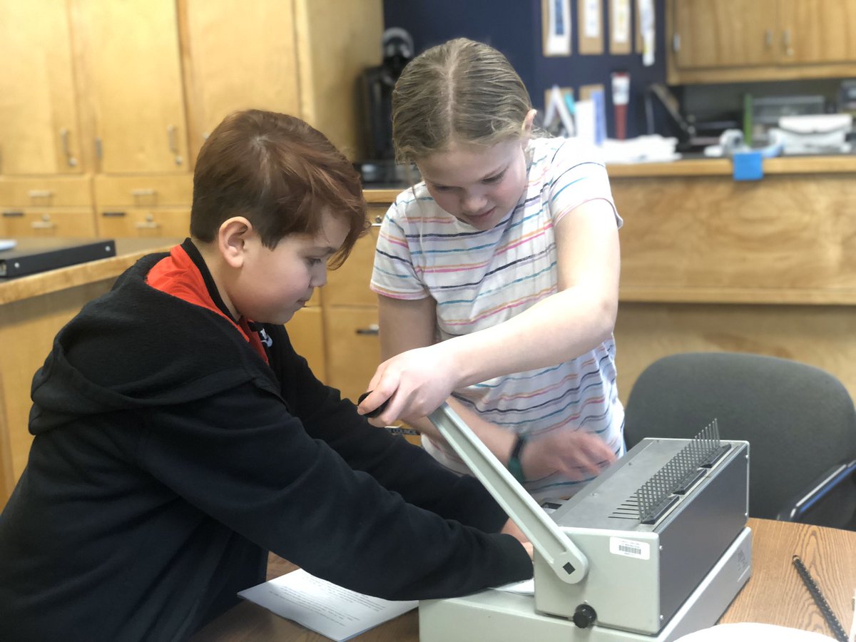STEM_Saratoga's tweet photo. Books are definitely still ALIVE and WELL! As a matter of a fact, we even MAKE OUR OWN! @Randerson__ #Literacy #Create #Read #StoryTime #TOGAtenth @WisDPILit https://t.co/S5bcMIEwbB