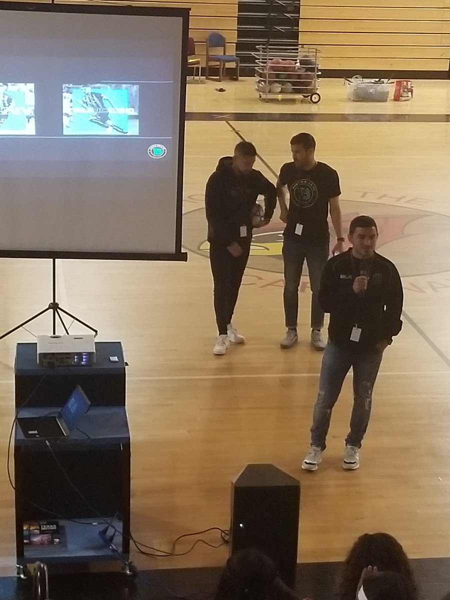 DVISD_DVMS's tweet photo. @DVISD_DVMS thank you @AustinBoldFC Sonny,  Troncoso and Alfredo for being our assembly guest speaker. #DVPROUD #OnAMissionForSuccess #WritingYourOwnScript https://t.co/oQTUVzn1LV