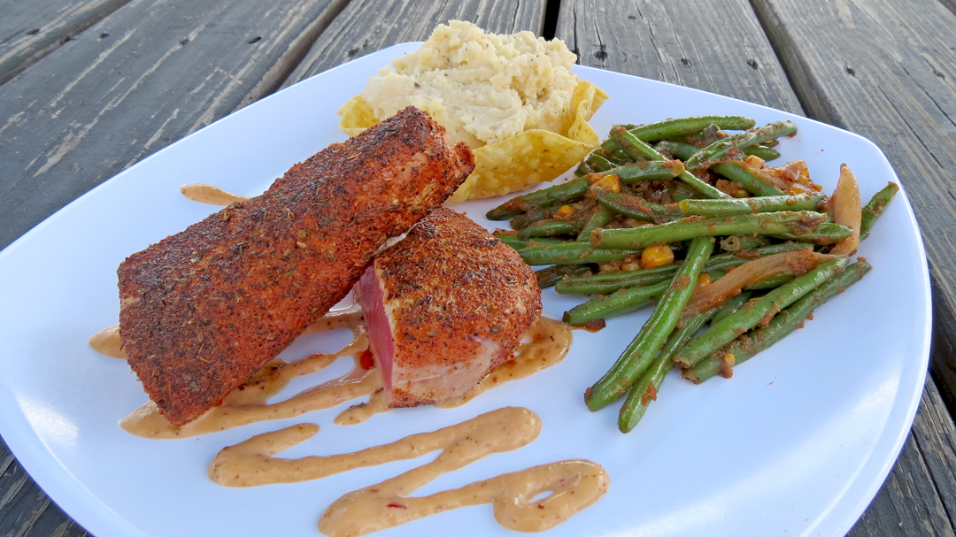 CalienteCraving's tweet photo. Try our Blackened Tuna Steak and Camarones a la Diabla. #Lent2020 #idigbr #225eats https://t.co/7FWFqyrc47