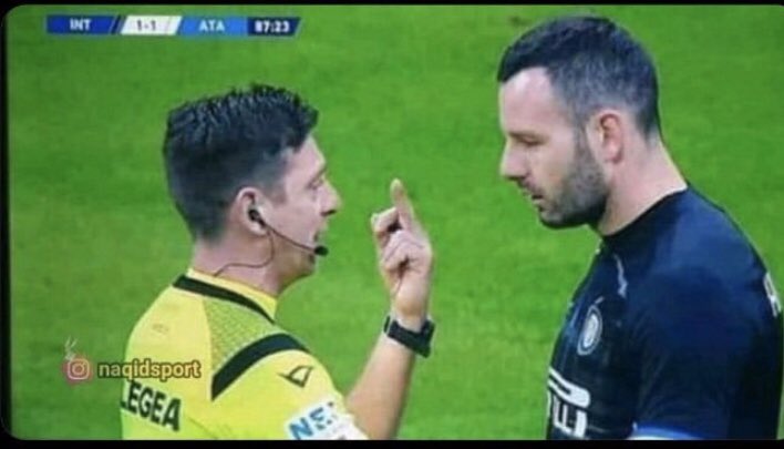 تم انشاء بطاقه حمراء في عام1962                قبل 1962: